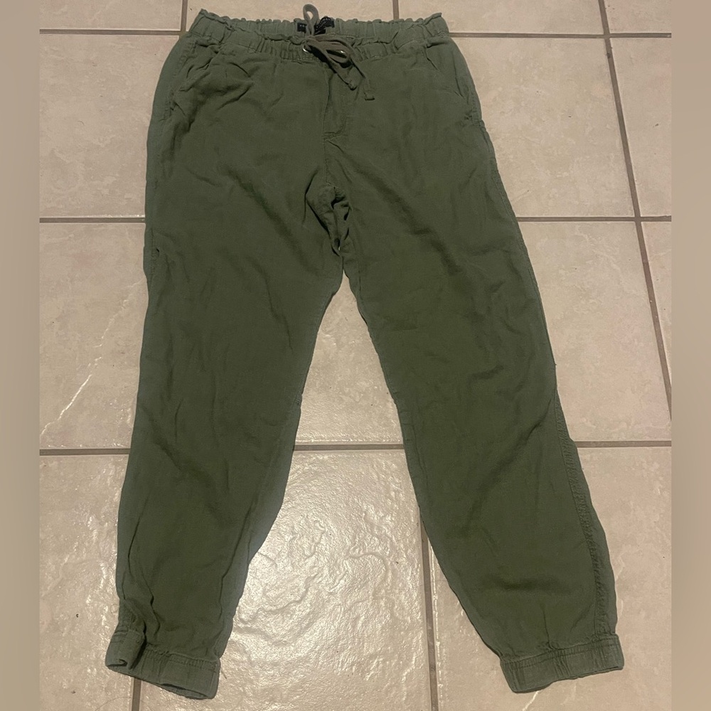 Social Standard Women’s Y2K Olive Green Ankle-Length Jogger Pants Size‎ Medium